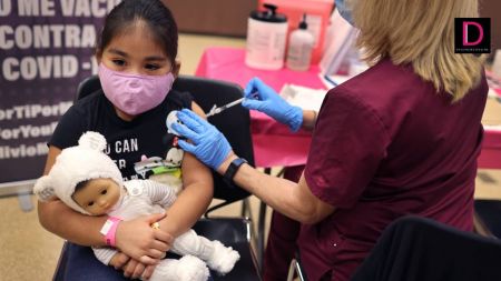 อย.สหรัฐไฟเขียวฉีดวัคซีนโควิดให้เด็ก 6 เดือน