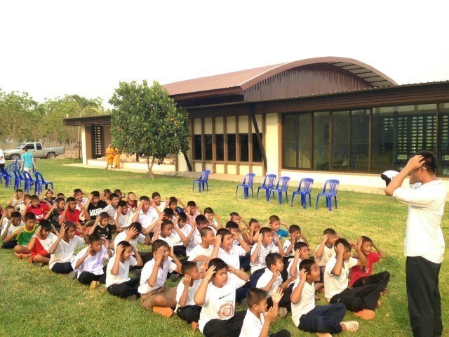 คึกคัก!ปิดเทอมน.ร.ชายไทยแห่บวชสามเณร ณ ศูนย์อบรมไร่พลเอกอาทิตย์-พรสรร กำลังเอก โคราช