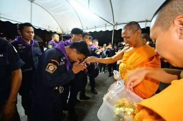 การยุติความรุนแรงด้วย"เสียง"บทสรุป ธรรมกาย"อำนาจเสียงสวดมนต์"มิติแห่ง"อหิงสา"ที่แท้จริง!![มีคลิป]