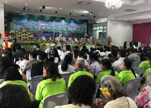 สุรินทร์บิ๊กไอเดีย ทอดผ้าป่าขยะรีไซเคิลพร้อมประกวดรถบุปผชาติขยะ แก้ปัญหาขยะล้นเมือง