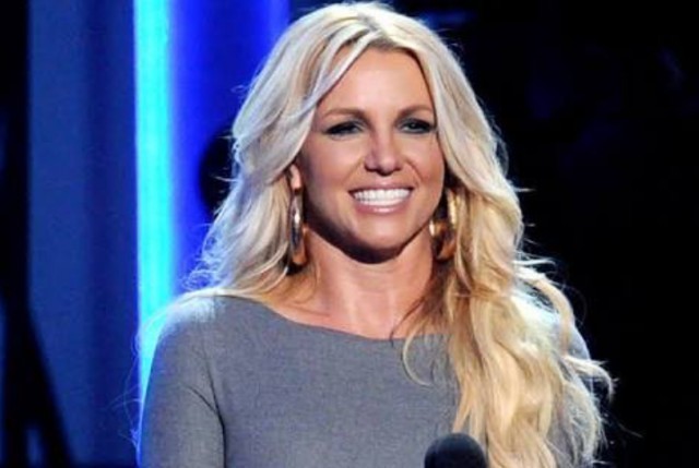 "ซุปตาร์" อินเตอร์ ที่มีจิตบริจาคเพื่อการกุศลในปี 2558