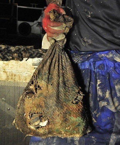 พบเรือบรรทุกมหาสมบัติจมใต้ทะเลลึก มูลค่ากว่า 1600 ล้าน (สมบัติผลัดกันชม)