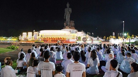 รู้ไหม ? การสวดมนต์ในพระพุทธศาสนา มีความหมายอย่างไร ? เริ่มสวดมาตั้งแต่เมื่อไร ?