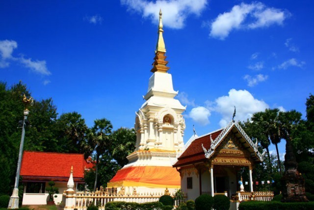 ตามรอยสักการะ 14 พระธาตุเจดีย์ (พระเจดีย์อันเนื่องกับพระพุทธเจ้า) ในประเทศไทย