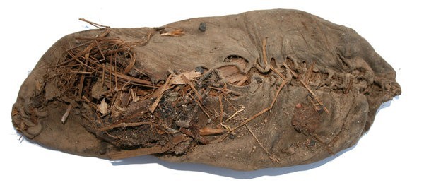ค้นพบรองเท้าหนังที่เก่าแก่สุดในโลก อายุ 5,500 ปี