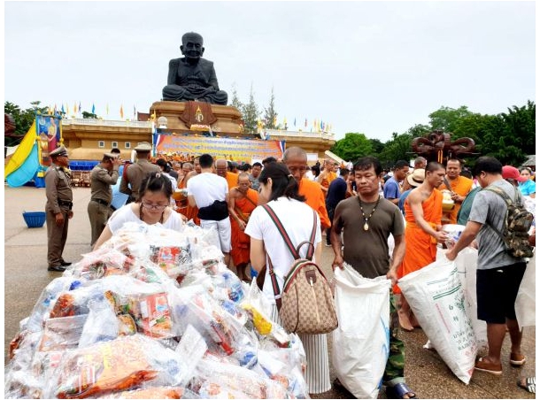 วัดห้วยมงคลทำบุญใหญ่ครบรอบ 15 ปี การประดิษฐานหลวงปู่ทวดองค์ใหญ่