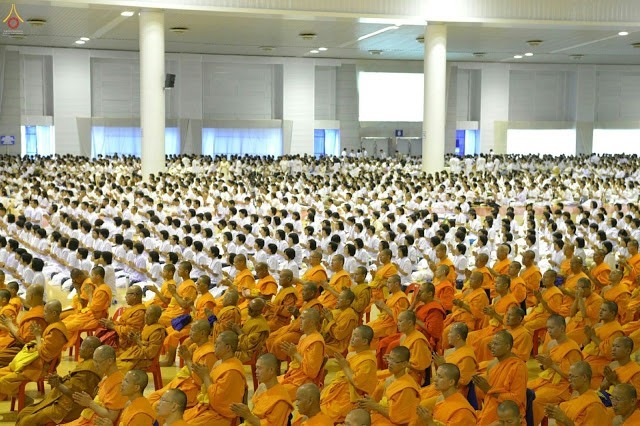 เจ้าคุณเบอร์ลิน...ชวนสวดมนต์ข้ามปี