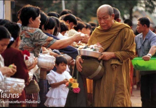 ไขข้อสงสัย 8 ข้อ ทำให้หมดคำถามเรื่องการทำบุญ ไปตลอดชีวิต