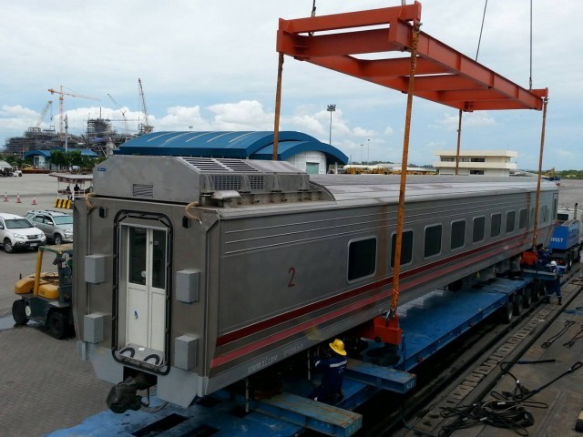 ตอนรับ!! ขบวนรถไฟรุ่นใหม่รอบแรก 39 คันถึงไทยแล้ว ร.ฟ.ท.เตรียมรับมอบ ก.ค.นี้