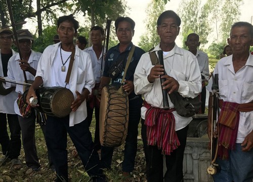 สุรินทร์- บอยแบนด์ 'มโหรีเขมร' มรดกภูมิปัญญาวัฒนธรรมอีสานใต้