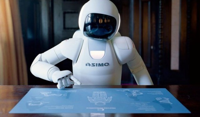 หุ่นยนต์ ASIMO ฉลาดเข้าใกล้มนุษย์ไปอีกขั้น