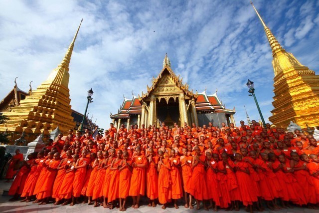 โครงการ "พม. บวชเพื่อพ่อหลวงฯ" คัดน.ร.ประถม-ม.ปลายกว่า 561 รูป จากทุกภาคบวชสามเณรถวายในหลวงร.9