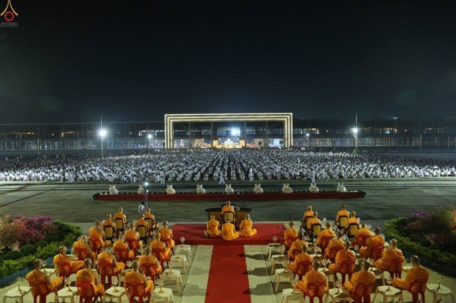 ประมวลภาพพิธีเวียนประทักษิณและปลูกต้นเบญจทรัพย์ เพื่อถวายเป็นพุทธบูชาในวันลอยกระทง