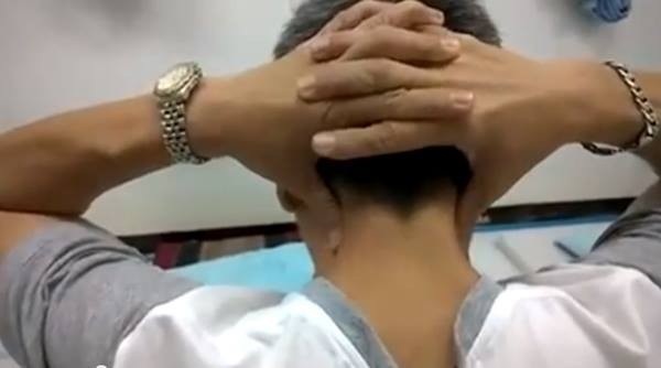 14วิธีนวดแก้อาการปวดหัวและไมเกรนด้วยตัวเอง แถมอาการปวดตา ตีนกา ก็หายด้วย !