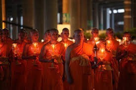 ประทักษิณาวัตรในสมัยพุทธกาลคืออะไร  ทำไม? ต้องเวียนประทักษิณ เวียนแล้วได้อะไร