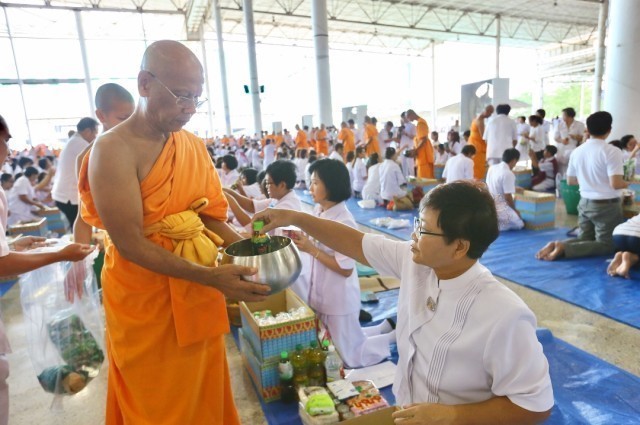 ไขข้อสงสัย 8 ข้อ ทำให้หมดคำถามเรื่องการทำบุญ ไปตลอดชีวิต