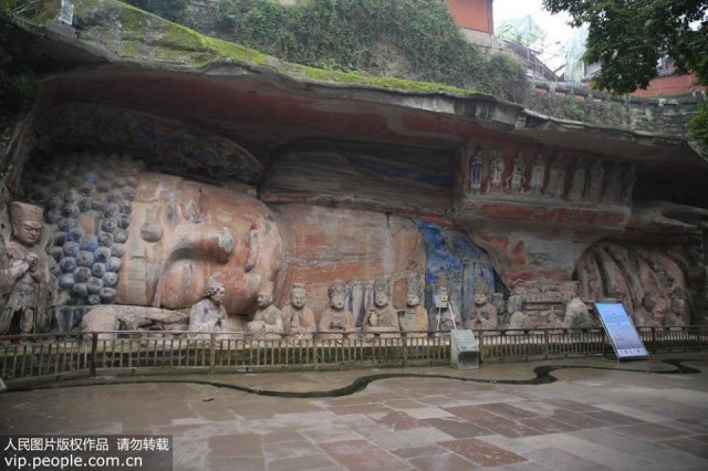 หนึ่งในมรดกโลก “ต้าจู๋” พระพุทธรูปนอนแกะสลักจากหินที่ใหญ่ที่สุดในโลก มีความยาวถึง 31 เมตร