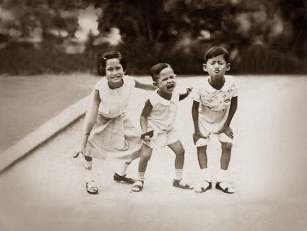 ในหลวง ร. ๙ ทรงตรัสถาม สมเด็จย่า เมื่อต้องถูกฉีดยา "ร้องไห้ได้ไหม"