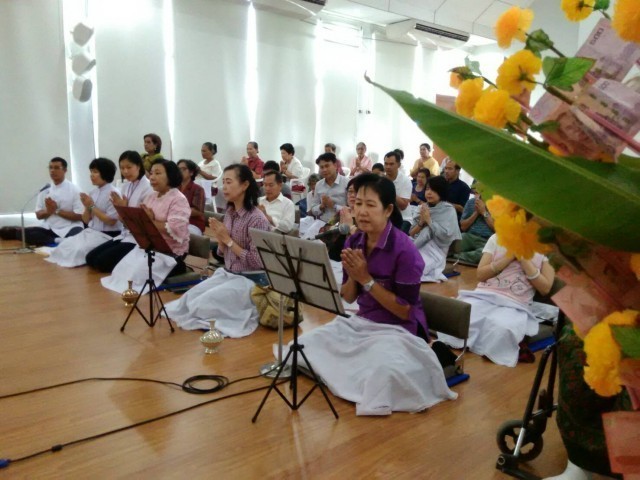 ชาวอำเภอบางพลีจำนวนมากร่วมงานอายุวัฒนมงคลครบ 100 ปีคุณแม่น้อม เสกสุวงศ์ คึกคัก