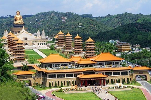 5 Unique Buddhist Temples to Visit Before You Die ( 5วัดที่เป็นเอกลักษณ์ที่คุณควรได้ไปเที่ยวชมสักครั้งก่อนตาย)