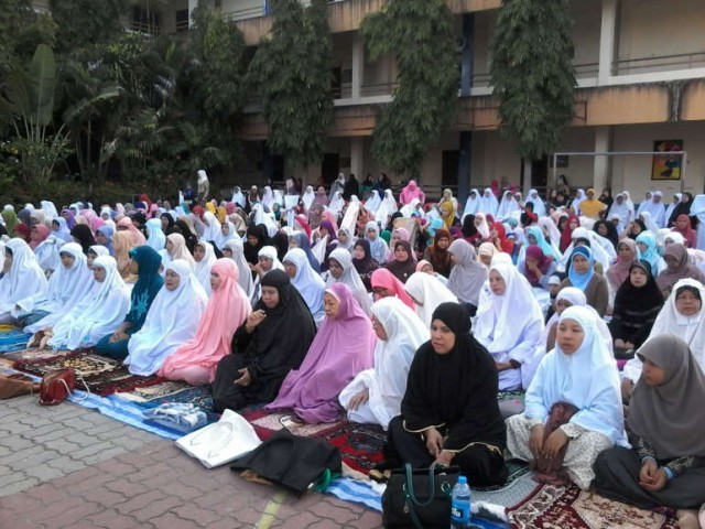 มุสลิมยะลา-พัทลุง-สงขลา ร่วมละหมาดวันฮารีรายอ