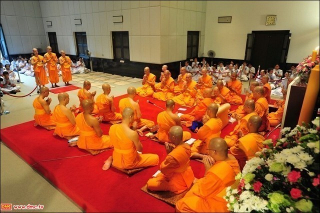 ทำไมจึงยังมีการบวชอุทิศชีวิตที่วัดพระธรรมกาย!!