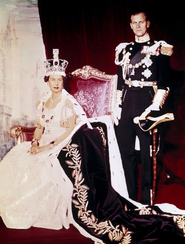 90 พรรษา!! ควีนเอลิซาเบธ ต้นแบบของการชราภาพและอายุยืนอย่างมีคุณภาพ