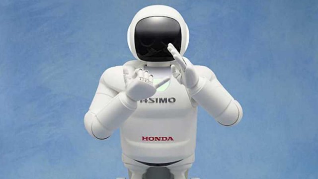 หุ่นยนต์ ASIMO ฉลาดเข้าใกล้มนุษย์ไปอีกขั้น