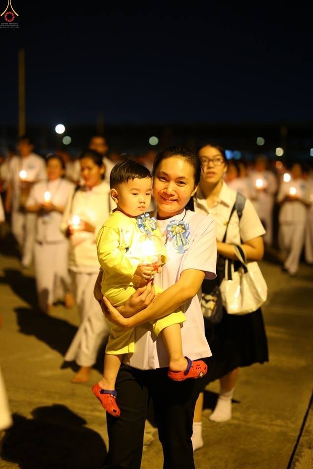 ประมวลภาพพิธีเวียนประทักษิณและปลูกต้นเบญจทรัพย์ เพื่อถวายเป็นพุทธบูชาในวันลอยกระทง