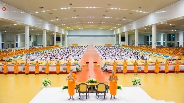 ประมวลภาพพิธีมุทิตาสักการะพระมหาเถระ พระเถระ 160 รูป ณ วัดพระธรรมกาย ปทุมธานี