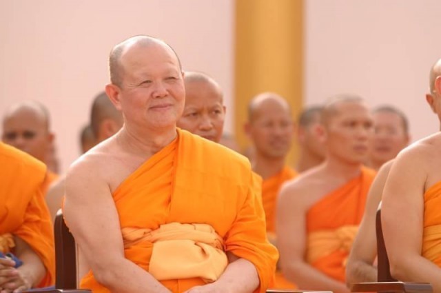 คณะศิษย์วัดพระธรรมกายน้อมบูชา 77 ปี 46 พรรษาหลวงพ่อทัตตชีโวพระผู้ถวายชีวิตเป็นพุทธบูชา