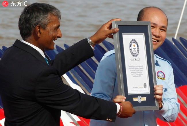 “เรือมังกรยาวที่สุดในโลก” กัมพูชาร่วมสร้าง สถิติกินเนสส์บุ๊คใหม่