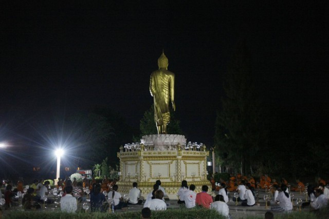 ส.ณ.ศูนย์ฯพลเอกอาทิตย์ -พรสรร กำลังเอก เดินธุดงค์ พัฒนาวัด