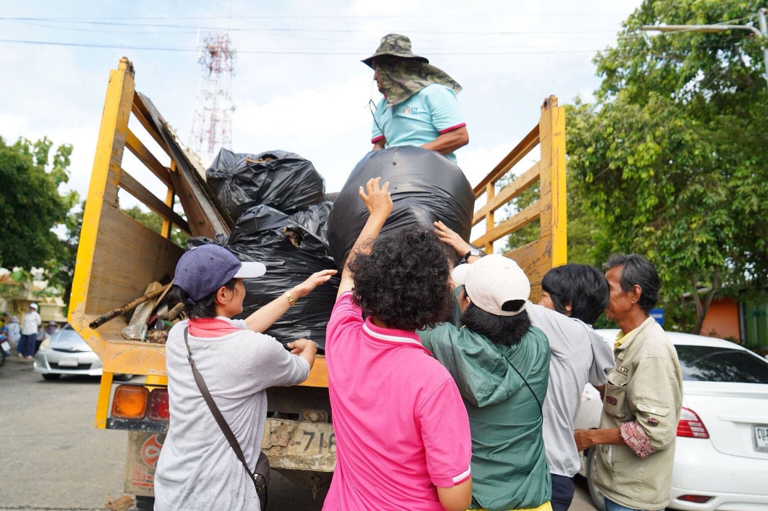 Big Cleaning day รวมใจทำความสะอาดวัดคลองสอง จ.ปทุมธานี