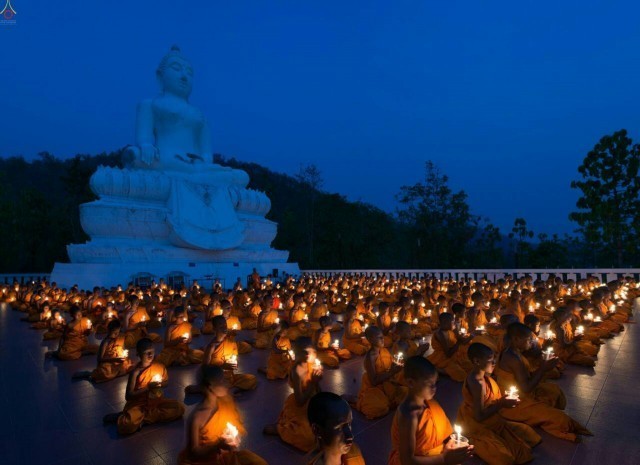 ส.ณ.ร่วมพิธีจุดประทีป ถวายเป็นพุทธบูชา วัดพระธาตุแม่เย็น อ.ปาย จ.แม่ฮ่องสอน