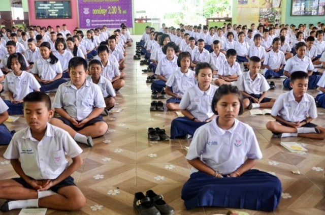 โรงเรียนอนุบาลพังงา..ทำดีเพื่อพ่อ สวดธัมมจักกัปปวัตตนสูตร