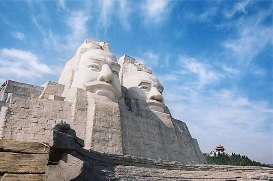 ชมภาพอันงดงาม 7 อันดับรูปปั้นที่สูงที่สุดในโลก
