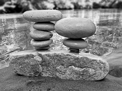 Stone Balance ศิลปแห่งความสมดุล