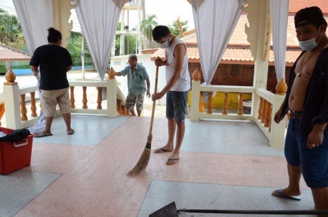 กลุ่มสัปเหร่อซิ่ง รวมวัยรุ่นเมืองสุพรรณทำหน้าที่สัปเหร่อจิตอาสา