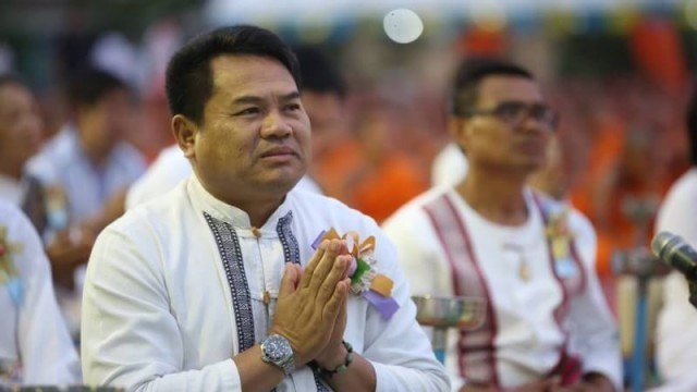 ชาวพุทธเมืองเลยจัดบรรพชาสามเณรและจุดโคมประทีปถวายเป็นพุทธบูชา