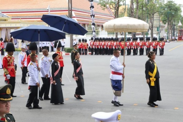 ประมวลพระรูป “พระเจ้าหลานเธอ” ทรงพระดำเนินตามพระบรมโกศ “ทูลกระหม่อมปู่”
