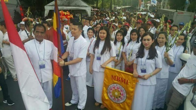 เทศกาลเฉลิมฉลอง "วิสาขบูชา" ใกล้       "มหาเจดีย์บุโรพุทโธ"ประเทศอินโดนีเซีย