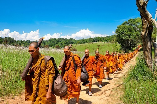 วันเข้าพรรษา 2559 และประวัติวันเข้าพรรษา
