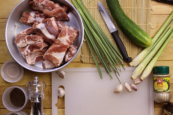 "ซี่โครงหมูย่างตะไคร้" เมนูเคี้ยวเพลิน รับหน้าฝน!!