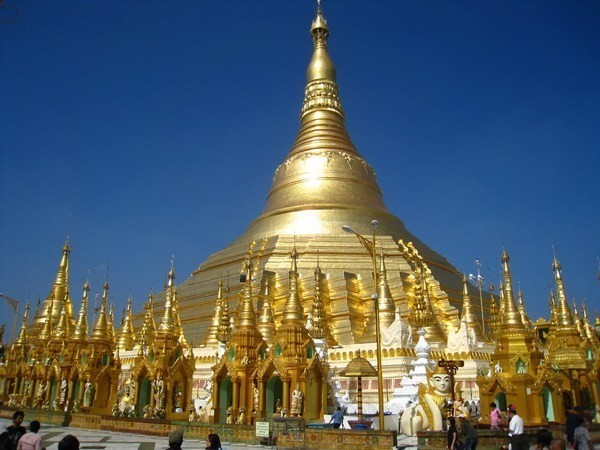 พระเจดีย์ชเวดากอง หลักฐานการเอาชีวิตเป็นเดิมพันเพื่อปกป้องพระพุทธศาสนา ณ แผ่นดินพม่า