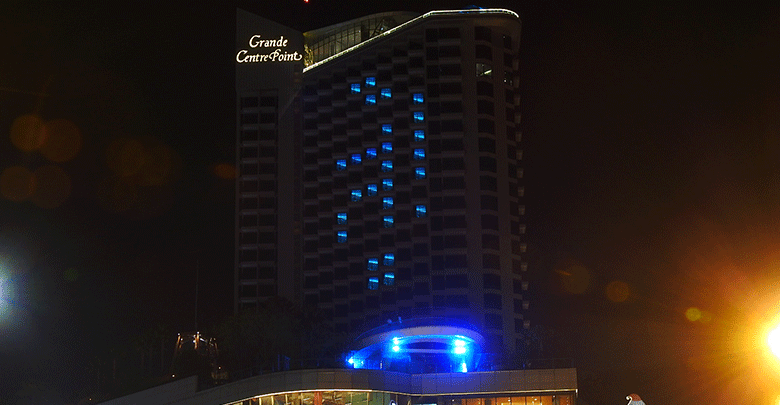 โรงแรมดังย่านพัทยาเปิดไฟ ”สู้!” ให้กำลังใจคนไทยสู้กับ COVID-19 รอบ2