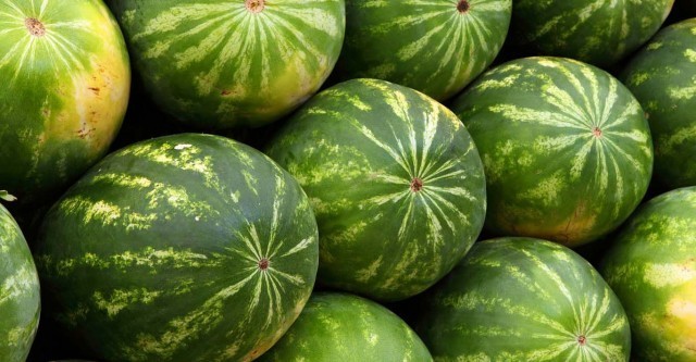 เกษตรกรเผยทริค 5 ข้อเลือกแตงโมหวานอร่อย ... ที่คุณอาจไม่เคยรู้มาก่อน