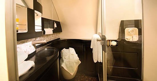 ตั๋วเครื่องบินแพงสุดในโลก 1.3 ล้าน หรูหราแค่ไหนไปชม!