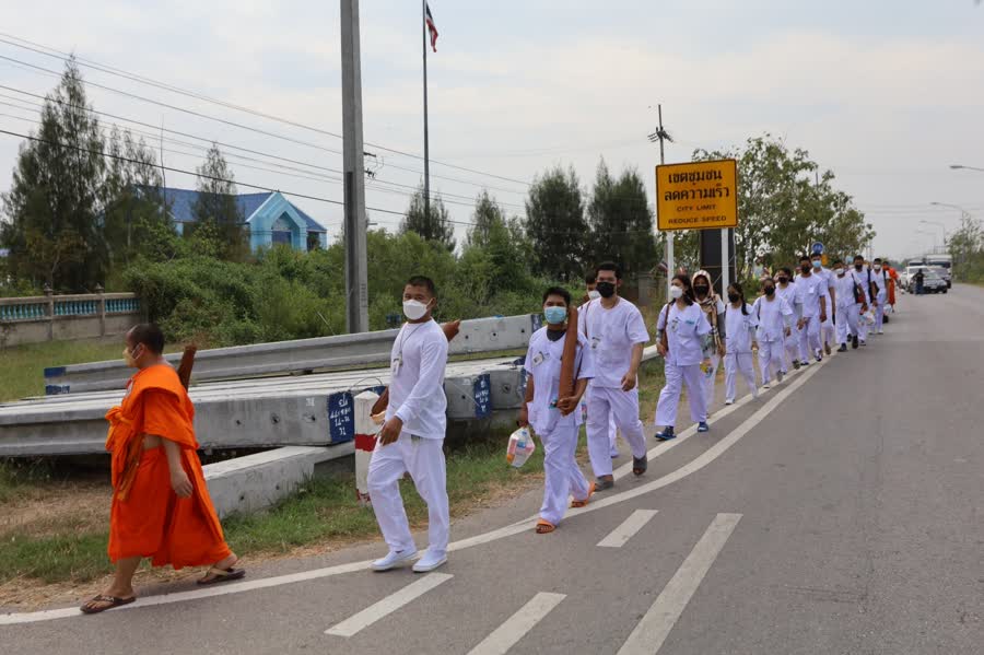 มจร.เพชรบุรี เดินธุดงค์ - ธรรมยาตรา ถวายเป็นพุทธบูชา สัปดาห์วันมาฆบูชา