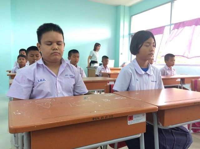 4 โรงเรียนคุณธรรมเด่น ขับเคลื่อนโครงการรักษ์บวร รักษ์ศีล ๕ ปทุมธานี มุ่งสู่อนาคตประเทศไทย ๔.๐